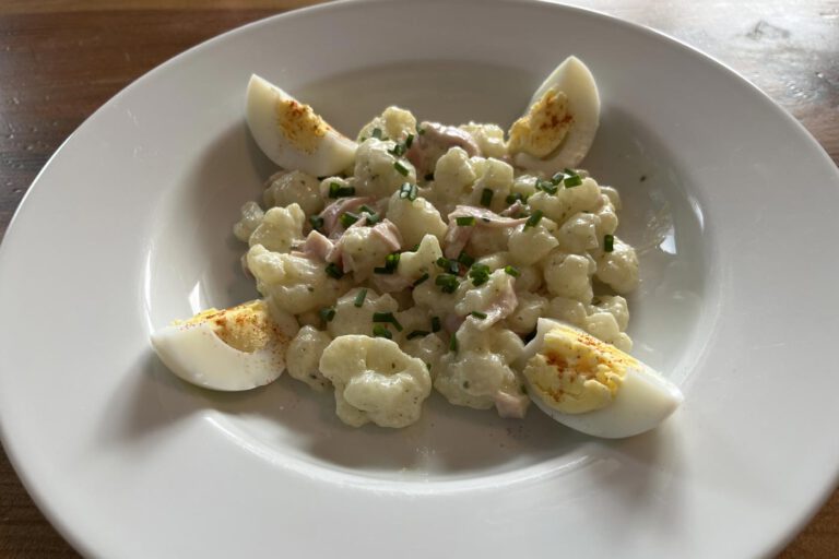 Blumenkohlsalat mit Ei
