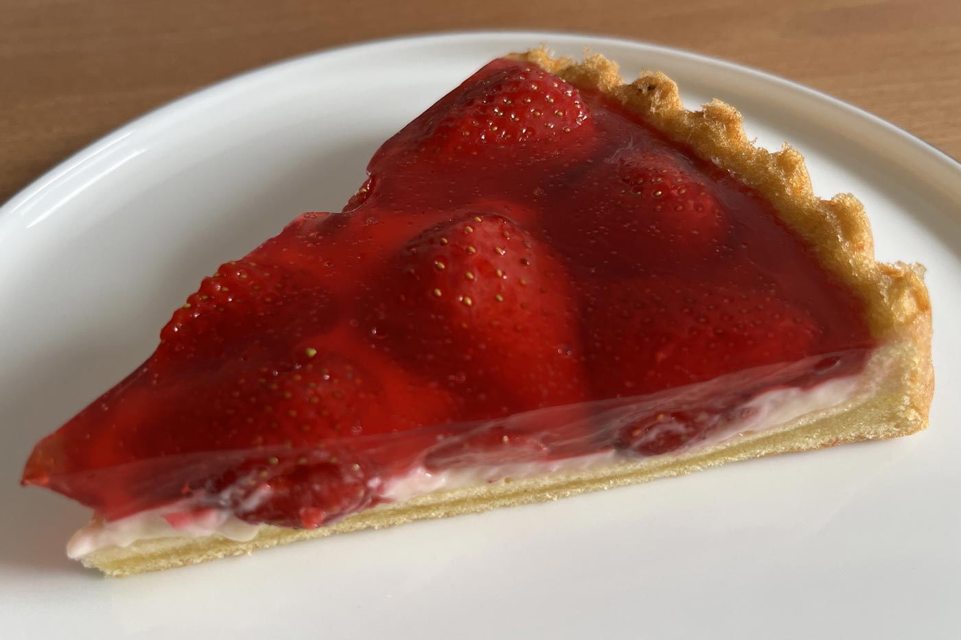 Omas Erdbeertorte mit Vanillepudding