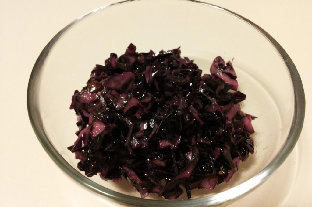 Klassischer Rotkohlsalat nach DDR-Rezept