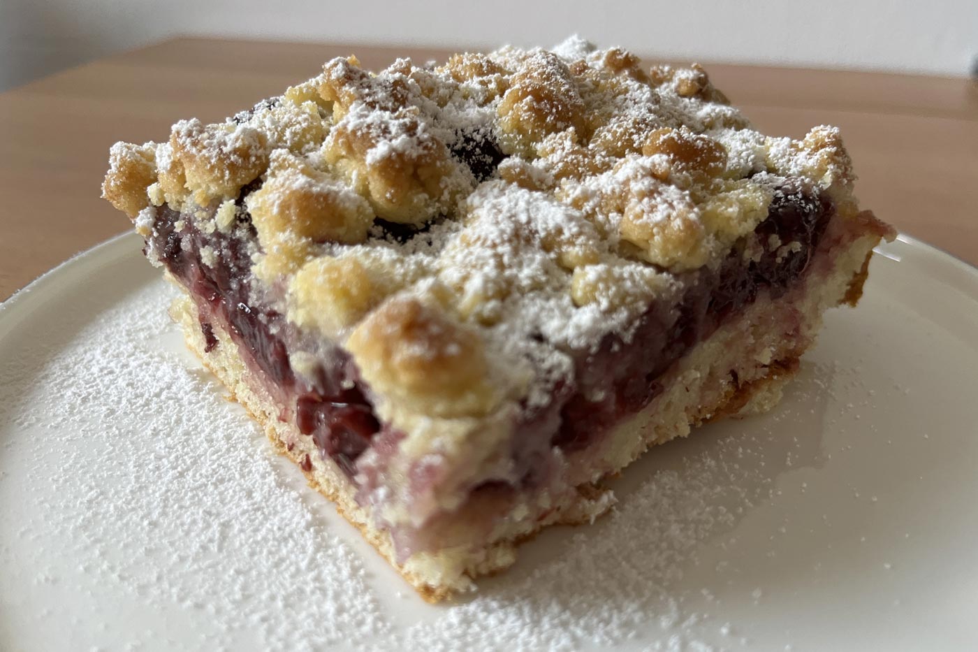 Sächsischer Kirschkuchen mit Butterstreuseln