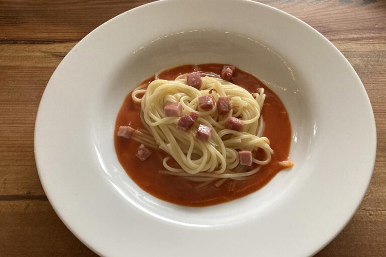 Original DDR-Schinkenspaghetti mit Tomatentunke