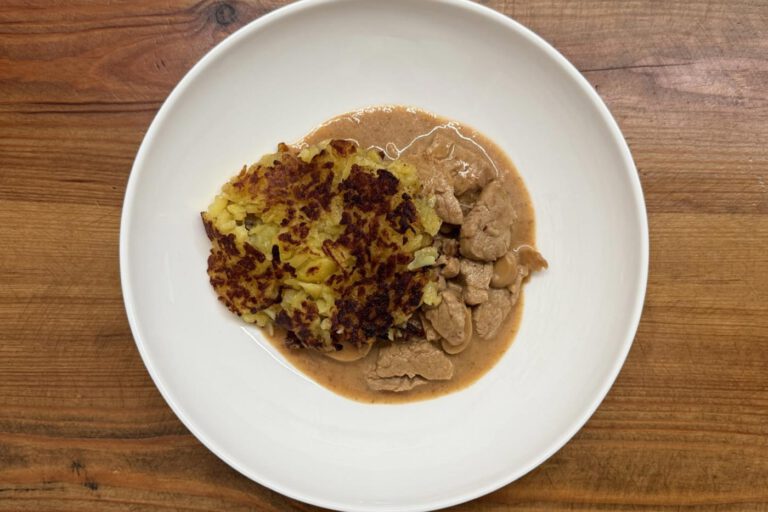 Zürcher Geschnetzeltes mit Rösti